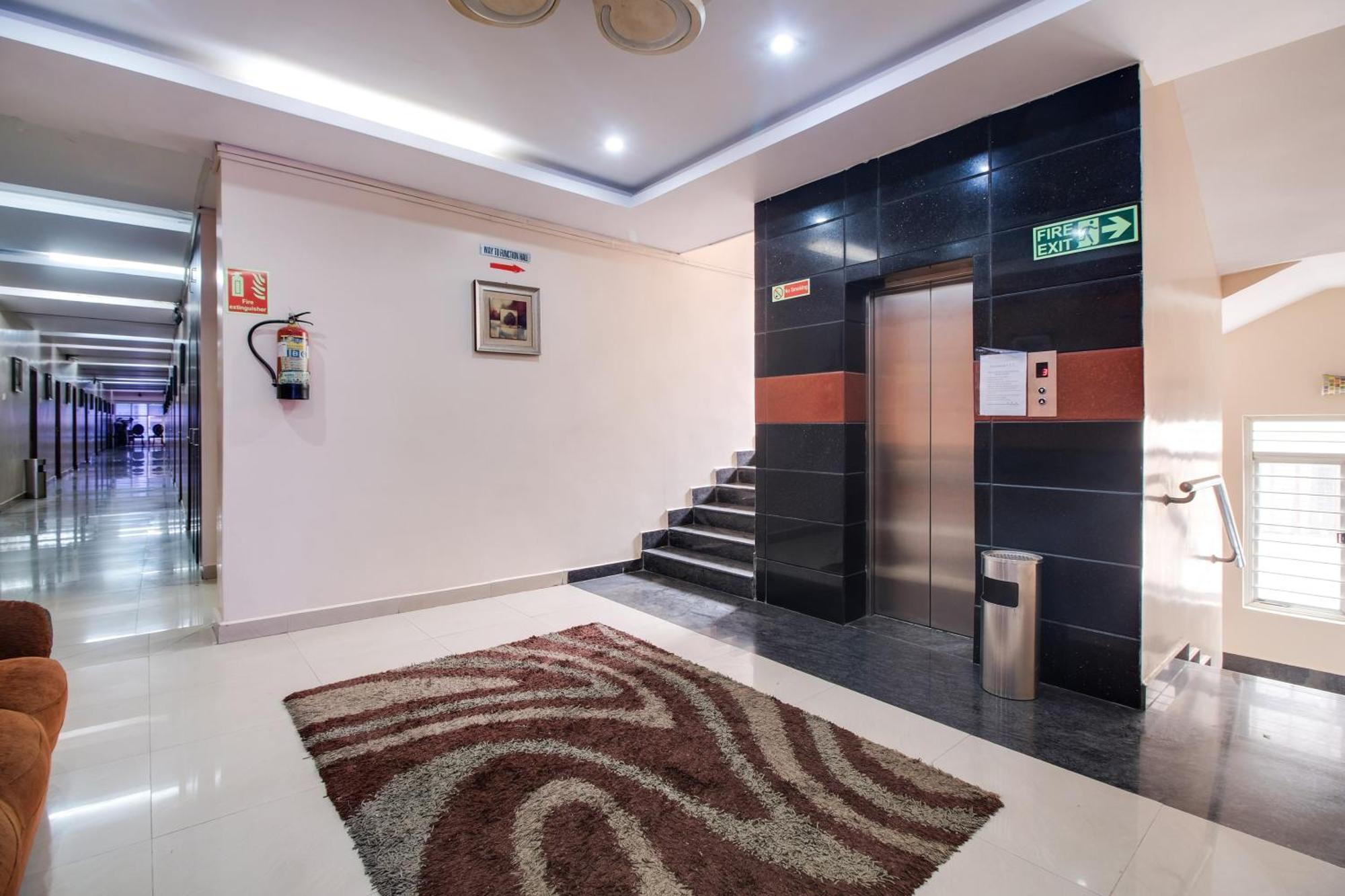 Super Townhouse Gajuwaka Near Cmr Mall Kurmannapalem Exterior foto